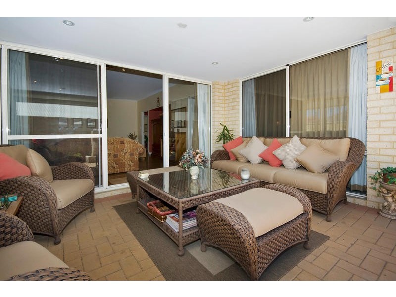 6 Bettong Way, Beeliar WA 6164