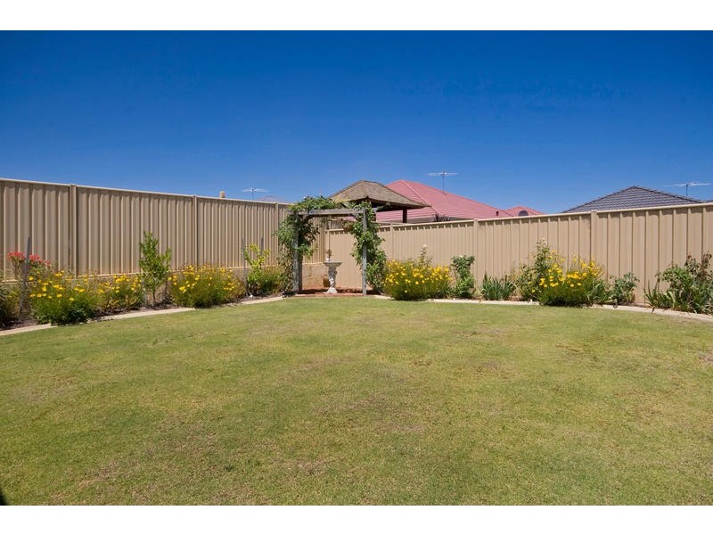 6 Bettong Way, Beeliar WA 6164