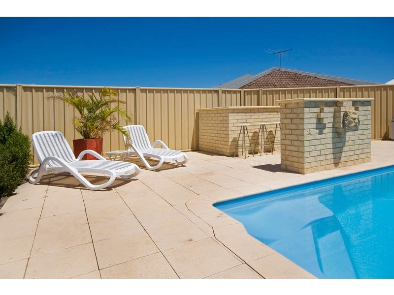 6 Bettong Way, Beeliar WA 6164