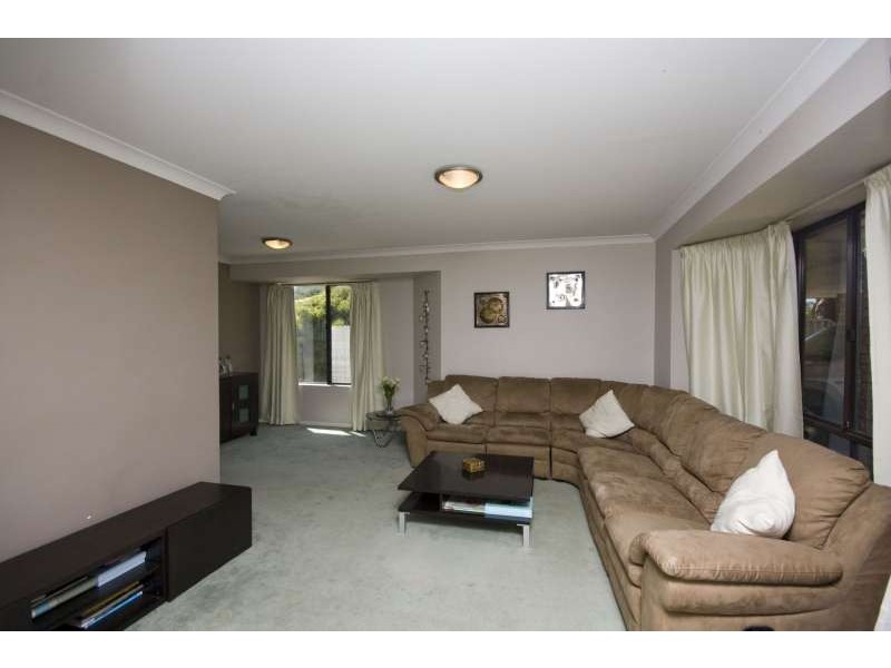 8 Wapengo Close, South Lake WA 6164