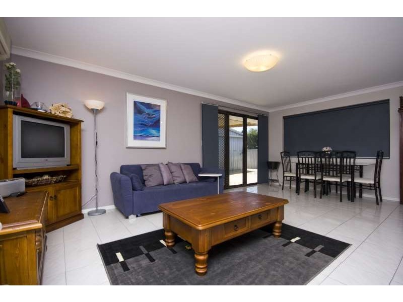 8 Wapengo Close, South Lake WA 6164