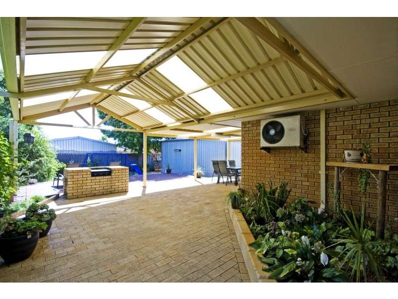 8 Wapengo Close, South Lake WA 6164