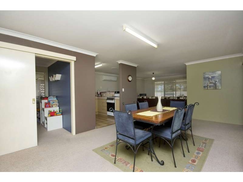 20 Allamanda Drive, South Lake WA 6164