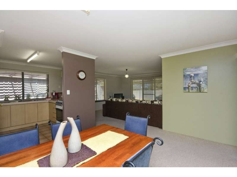 20 Allamanda Drive, South Lake WA 6164