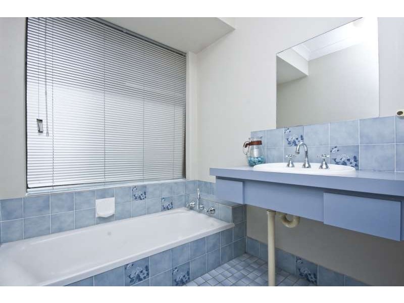 20 Allamanda Drive, South Lake WA 6164