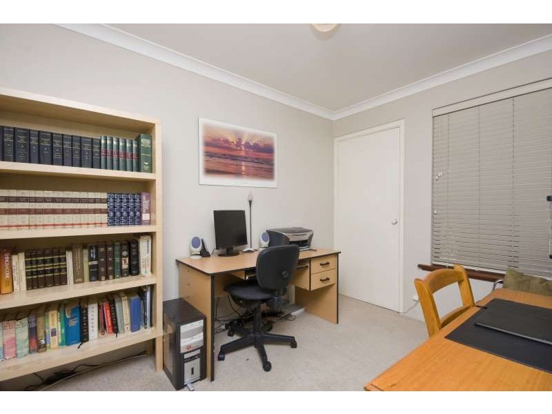 20 Allamanda Drive, South Lake WA 6164