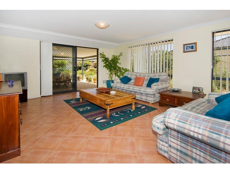 24 Alexandria Follow, Success WA 6164