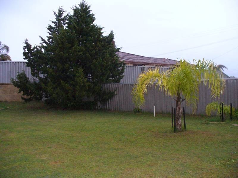 5 Weebo Street, Golden Bay WA 6174