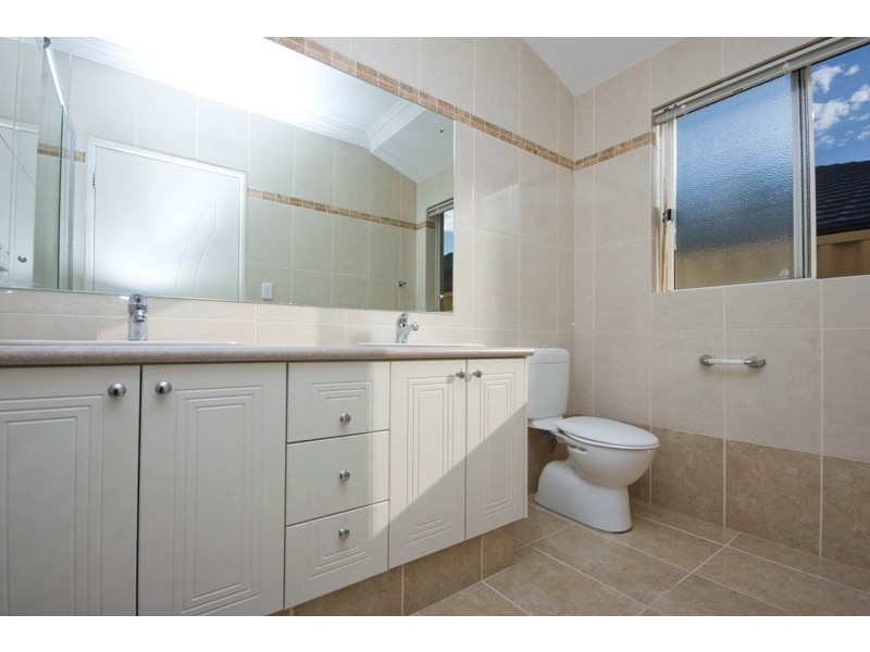 8 Fellowship Link, Atwell WA 6164