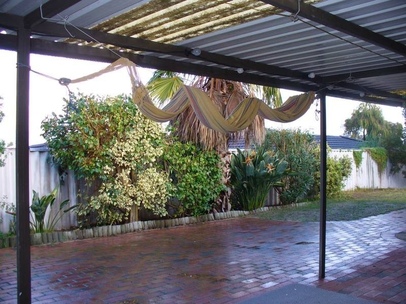 2 Moorhen Drive, Yangebup WA 6164