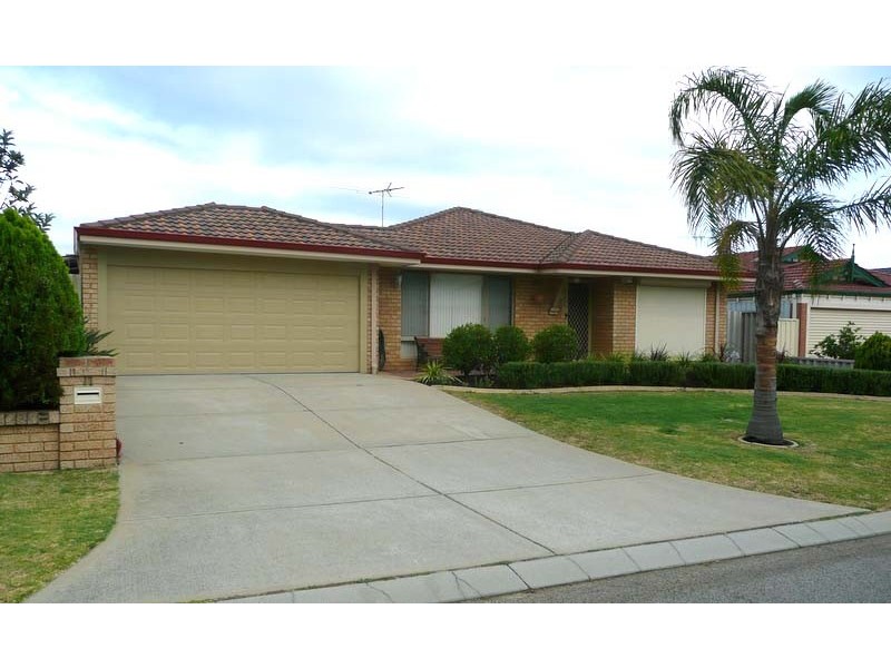 11 Bacich Mews, Munster WA 6166