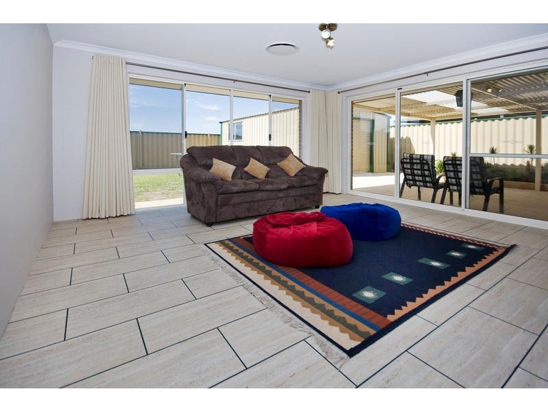 3 Yoorn Way, Bertram WA 6167