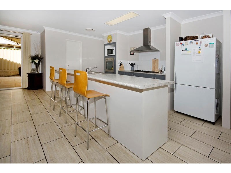 3 Yoorn Way, Bertram WA 6167