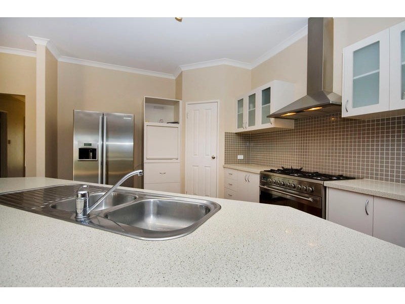 23 Glen Iris Drive, Jandakot WA 6164