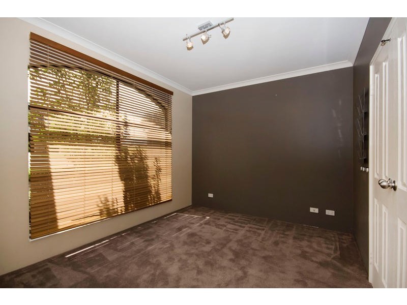 23 Glen Iris Drive, Jandakot WA 6164