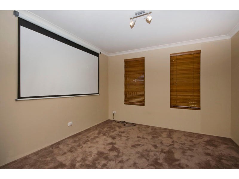 23 Glen Iris Drive, Jandakot WA 6164
