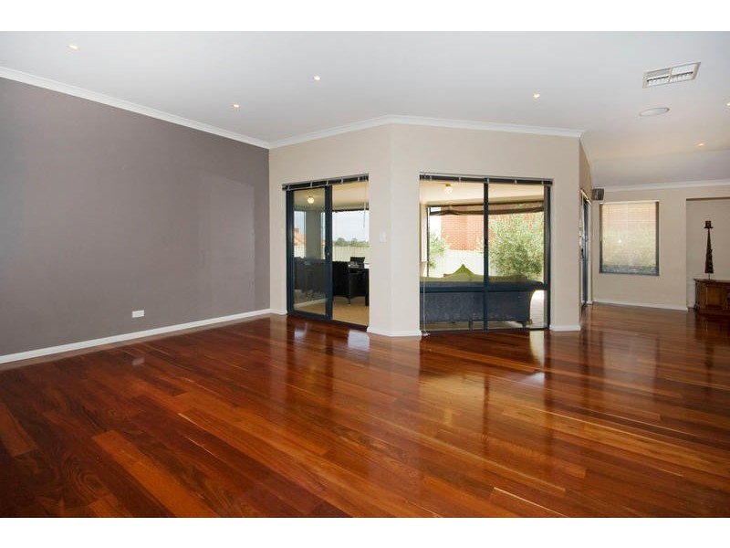 23 Glen Iris Drive, Jandakot WA 6164