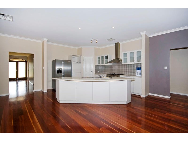 23 Glen Iris Drive, Jandakot WA 6164