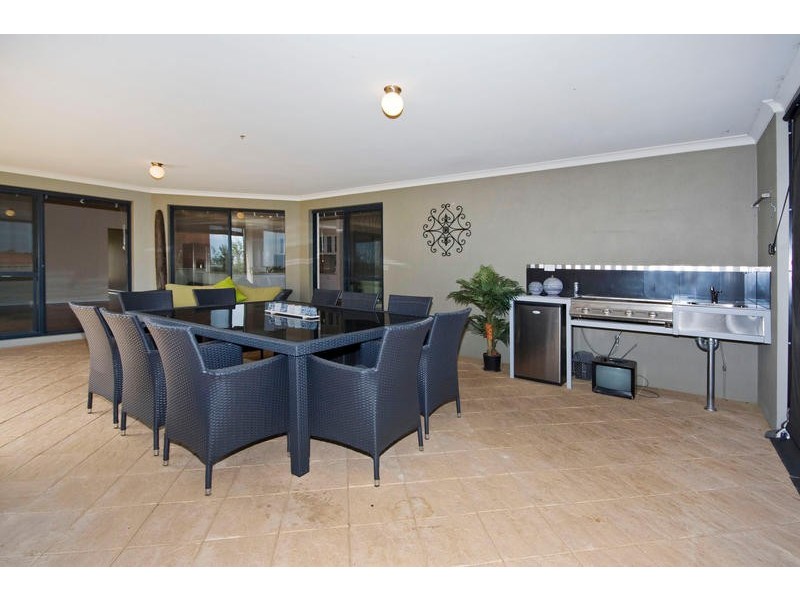 23 Glen Iris Drive, Jandakot WA 6164