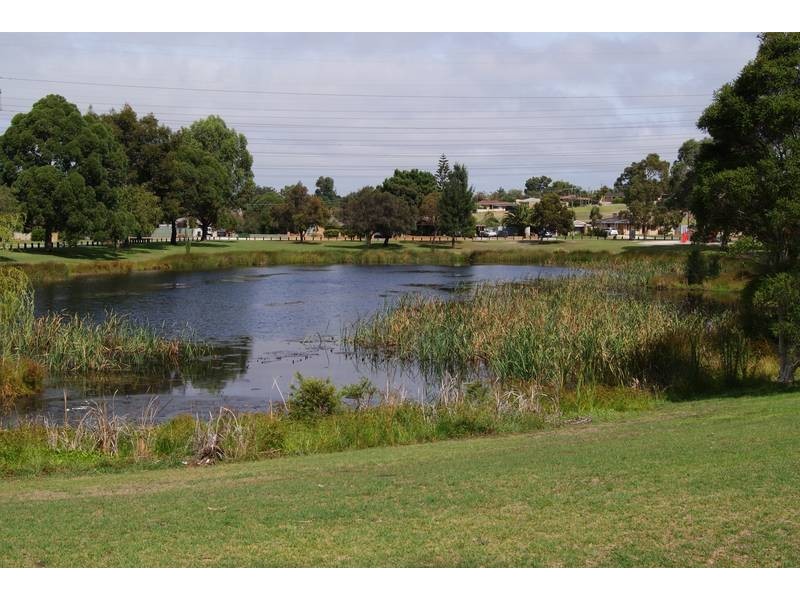 8 Moondarra Circle, South Lake WA 6164