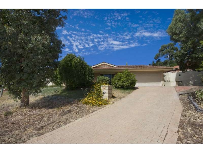 34 Williambury Drive, Yangebup WA 6164