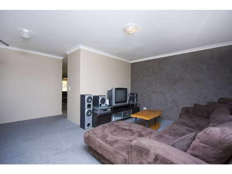 34 Williambury Drive, Yangebup WA 6164