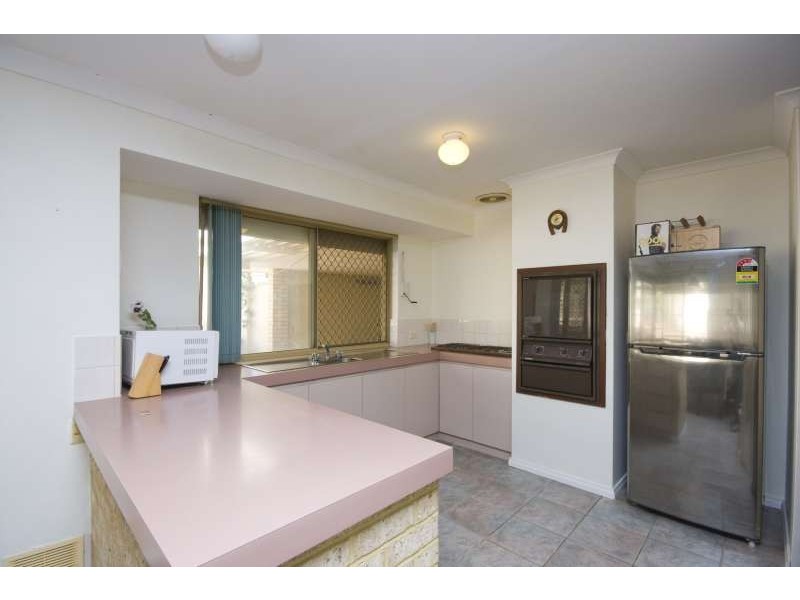 34 Williambury Drive, Yangebup WA 6164