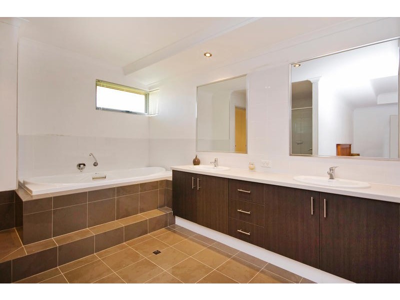 9 Armand Drive, Aubin Grove WA 6164