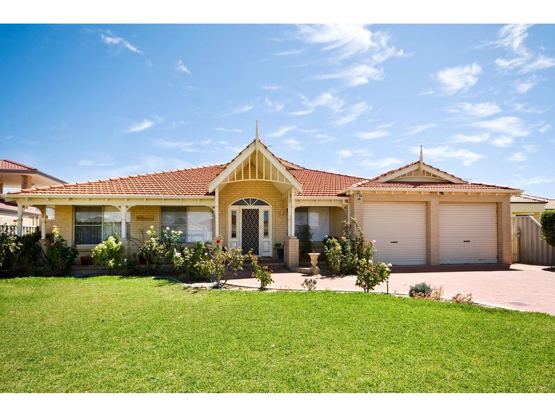 52 Ronsard Drive, San Remo WA 6210