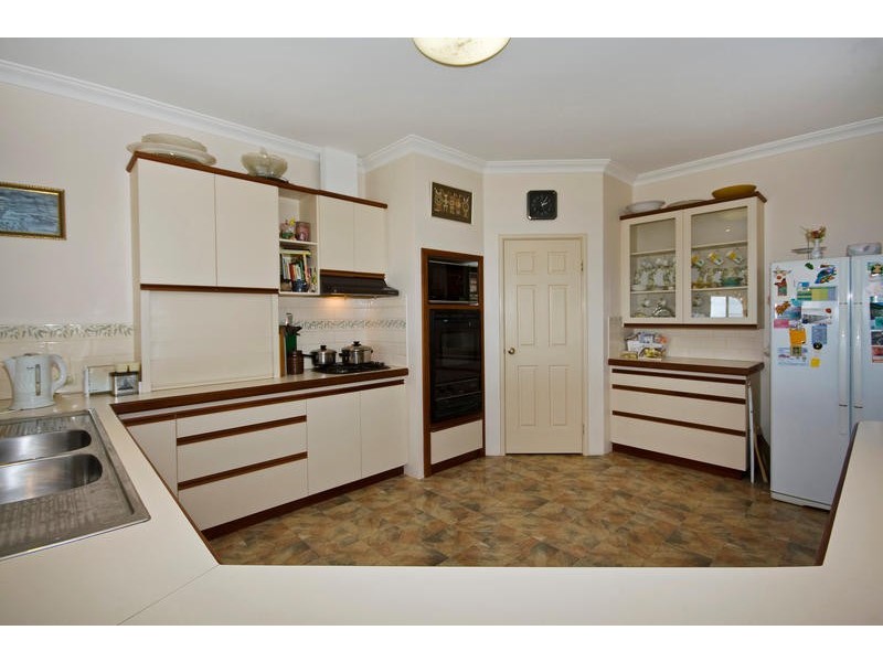 52 Ronsard Drive, San Remo WA 6210