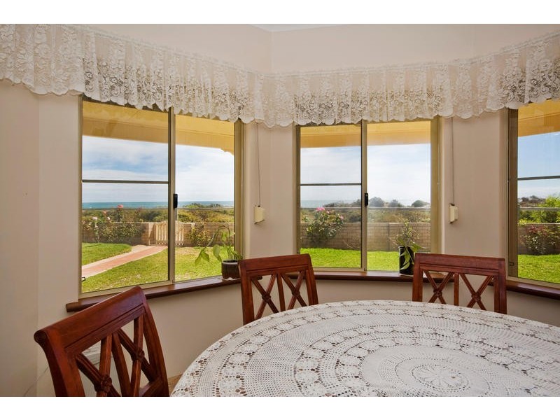 52 Ronsard Drive, San Remo WA 6210