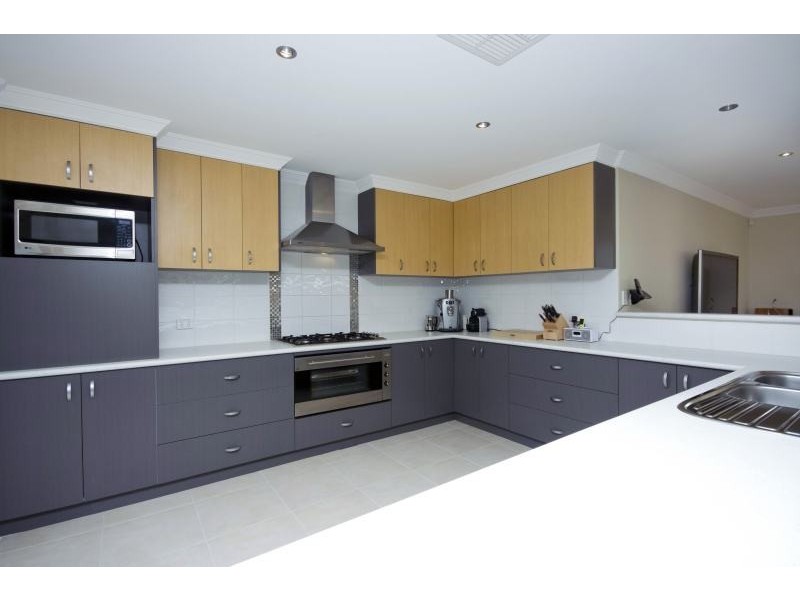 4 Brolga Court, Beeliar WA 6164