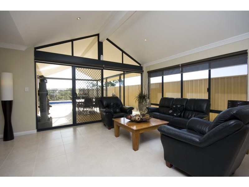 4 Brolga Court, Beeliar WA 6164