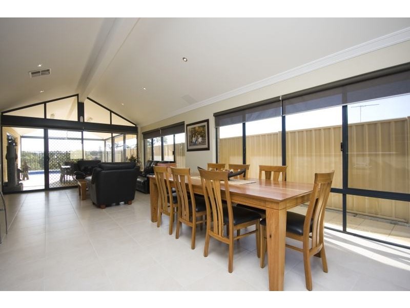 4 Brolga Court, Beeliar WA 6164