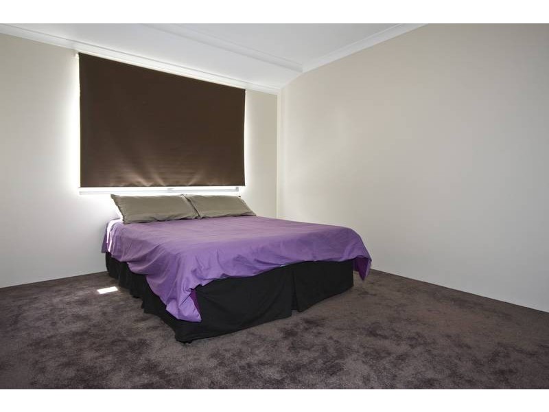 14 Dewsbury Drive, Bertram WA 6167