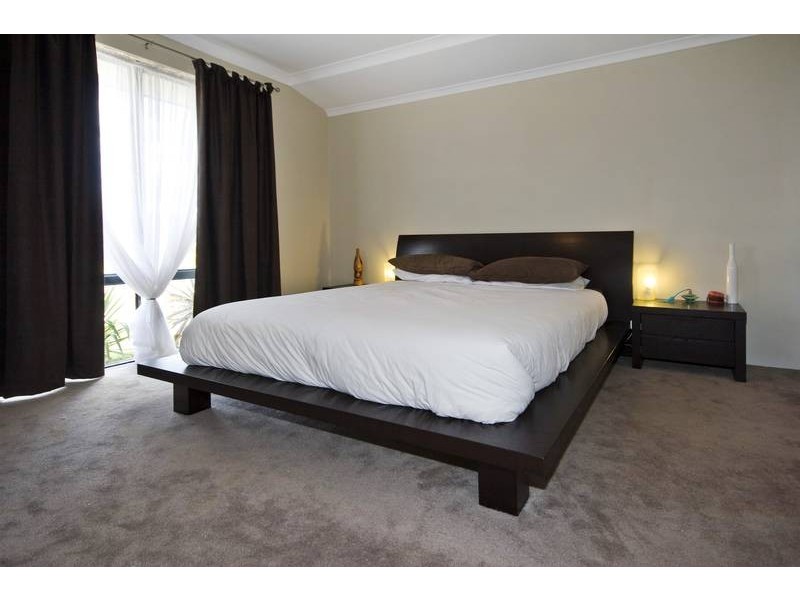 14 Dewsbury Drive, Bertram WA 6167