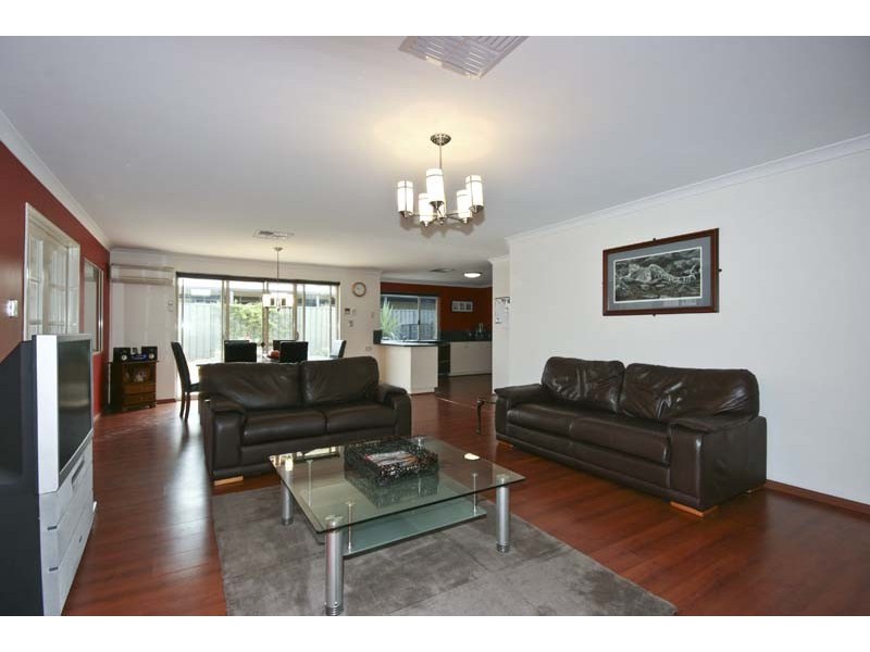 20 Ashendon Boulevard, Hammond Park WA 6164