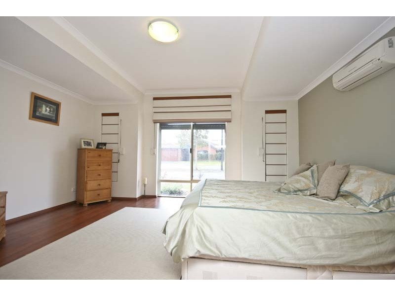 20 Ashendon Boulevard, Hammond Park WA 6164