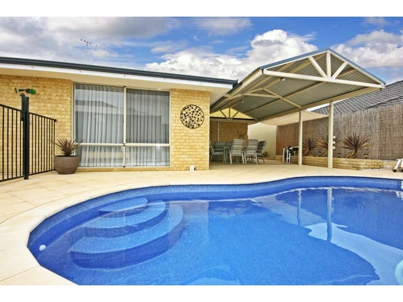 20 Ashendon Boulevard, Hammond Park WA 6164