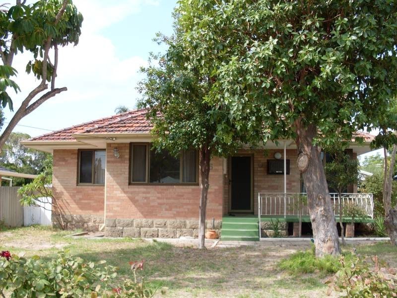 6 Hargreaves Road, Coolbellup WA 6163