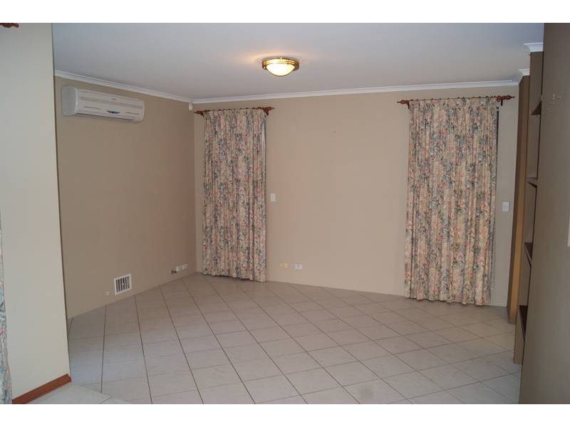 12 Rambutan Place, South Lake WA 6164