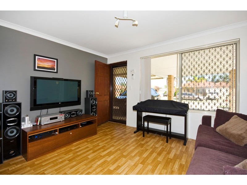 3 Ellamere Retreat, Maddington WA 6109