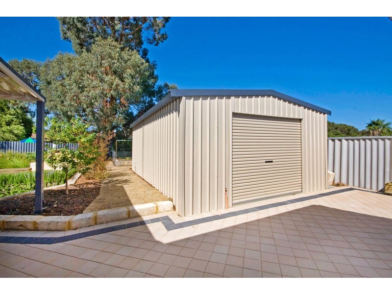 5 Du Maurier Road, North Lake WA 6163