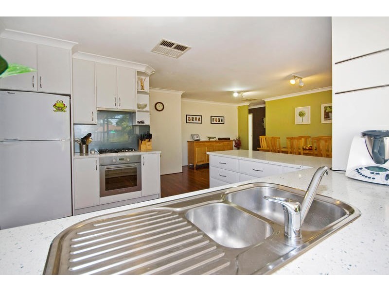 5 Du Maurier Road, North Lake WA 6163