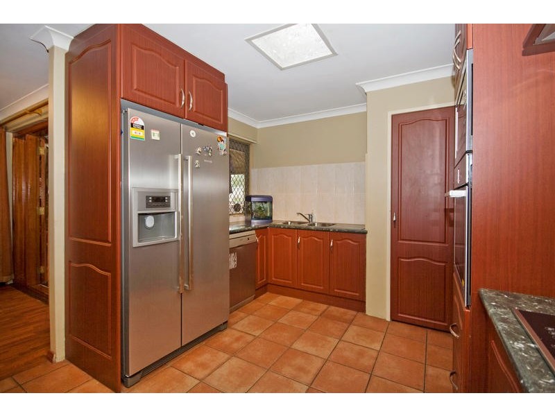 5 Iris Place, Yangebup WA 6164