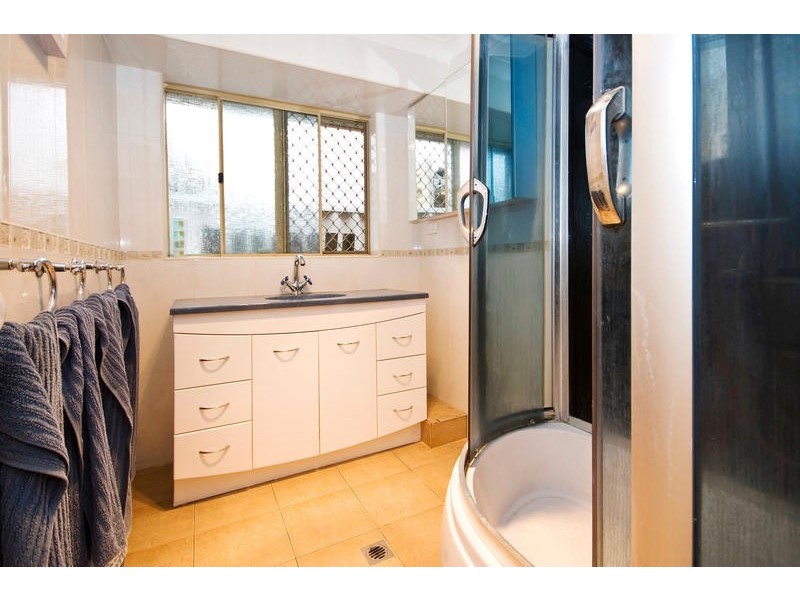 5 Iris Place, Yangebup WA 6164