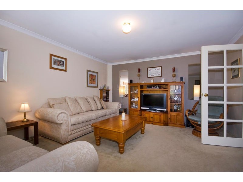 138 Parkway Road, Bibra Lake WA 6163