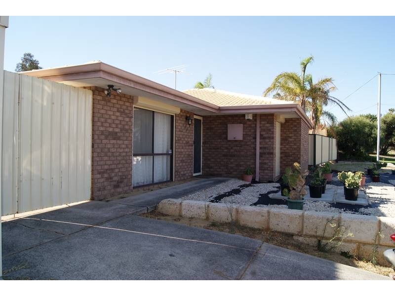 1 Mollerin Place, South Lake WA 6164