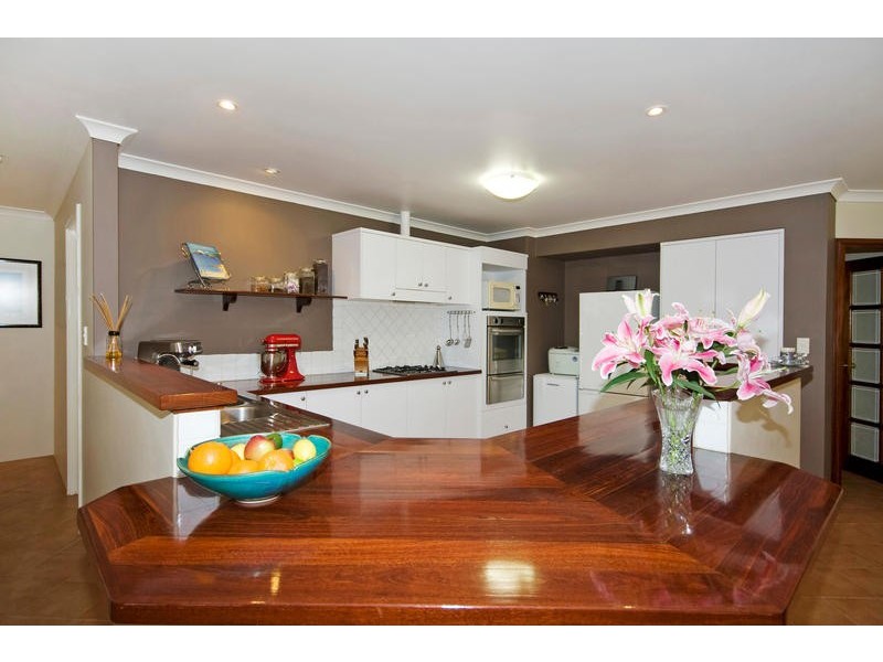 18 Kaptyn Close, Beeliar WA 6164