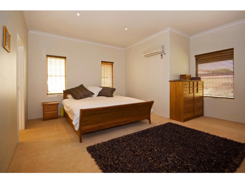 18 Kaptyn Close, Beeliar WA 6164